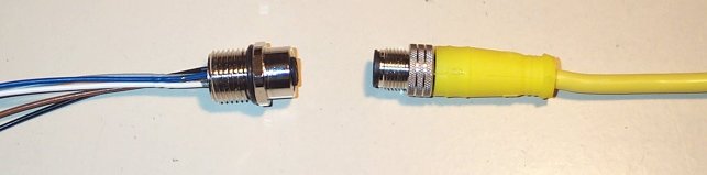 couple de connecteurs M12